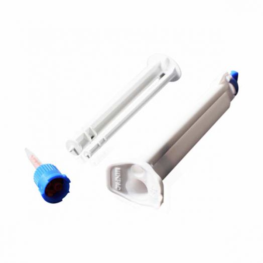 Deux Patients Utilisent Le Kit De Blanchiment Des Dents Pro