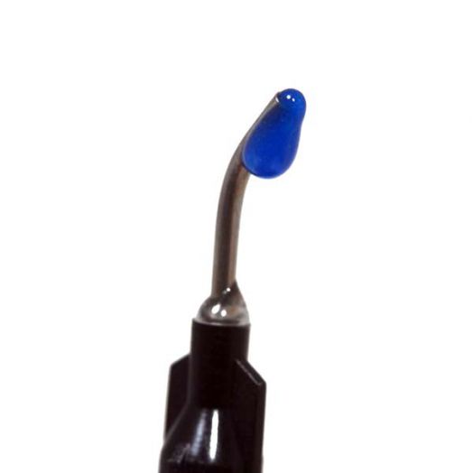 Deux Patients Utilisent Le Kit De Blanchiment Des Dents Pro
